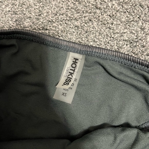 Hot Kiss Bikini - Picture 2 of 4